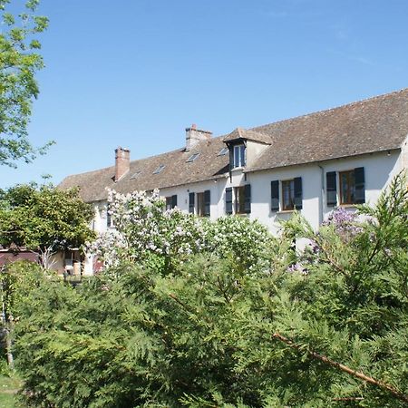 Le Moulin 1826 Bed & Breakfast Houdan Exterior photo