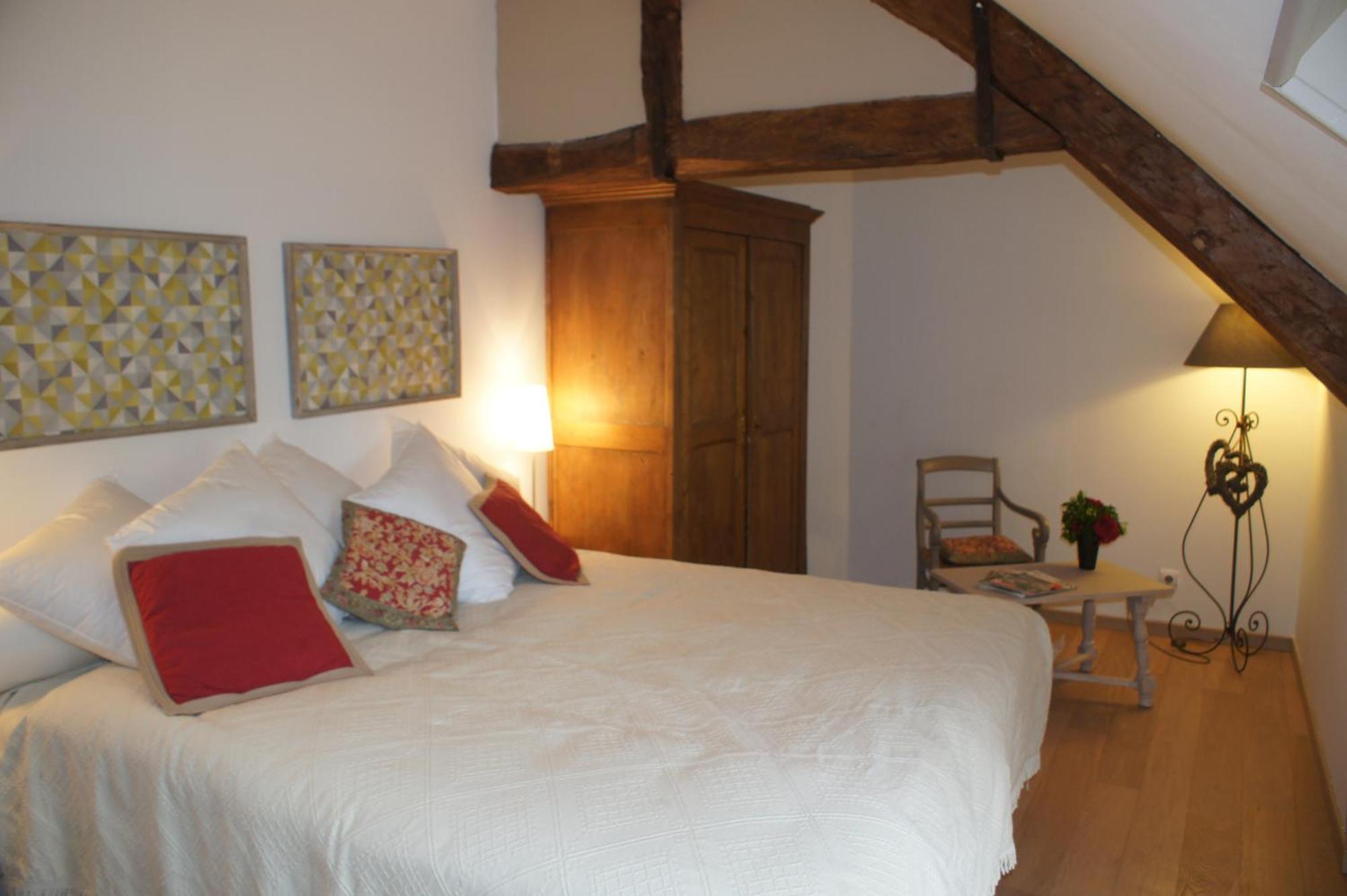 Le Moulin 1826 Bed & Breakfast Houdan Exterior photo